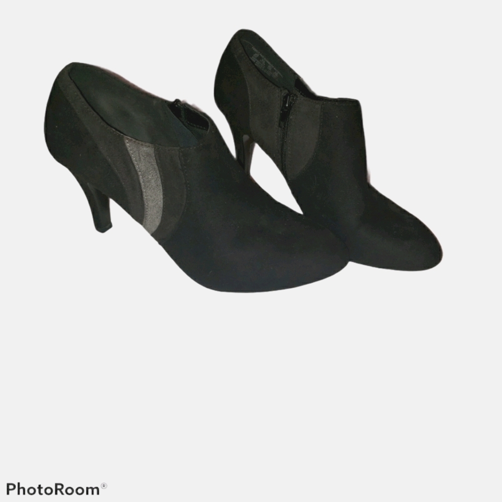 Covington swede low black Boots - Picture 2 of 9